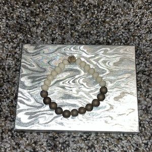 Two toned beaded bracelet